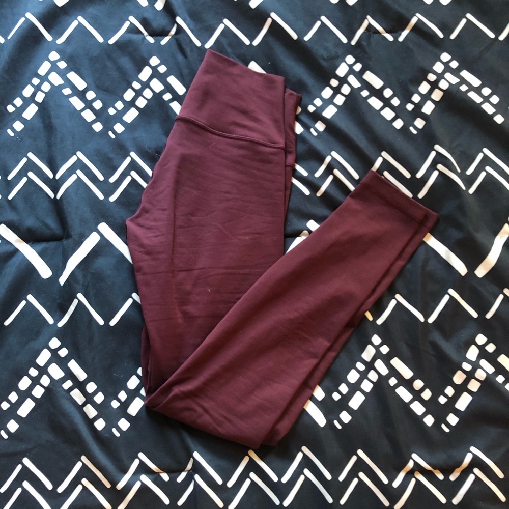 Maroon wunder unders